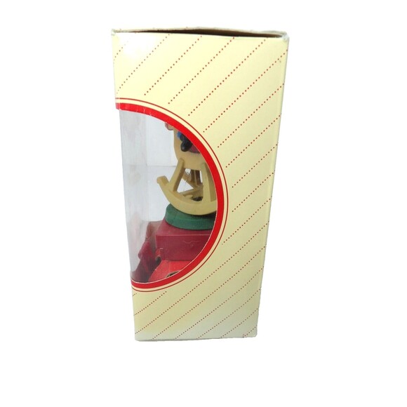 Christmas Musical Rotating Stocking Holder Boy on Rocking Horse 1985 VTG Video - Picture 10 of 11